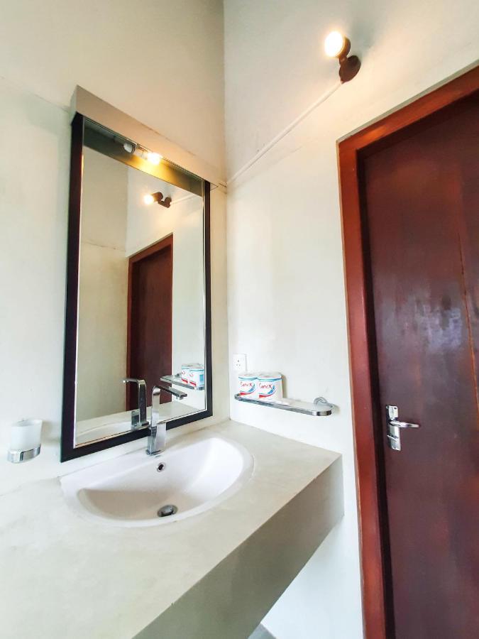 Unawatuna Guest Exterior photo