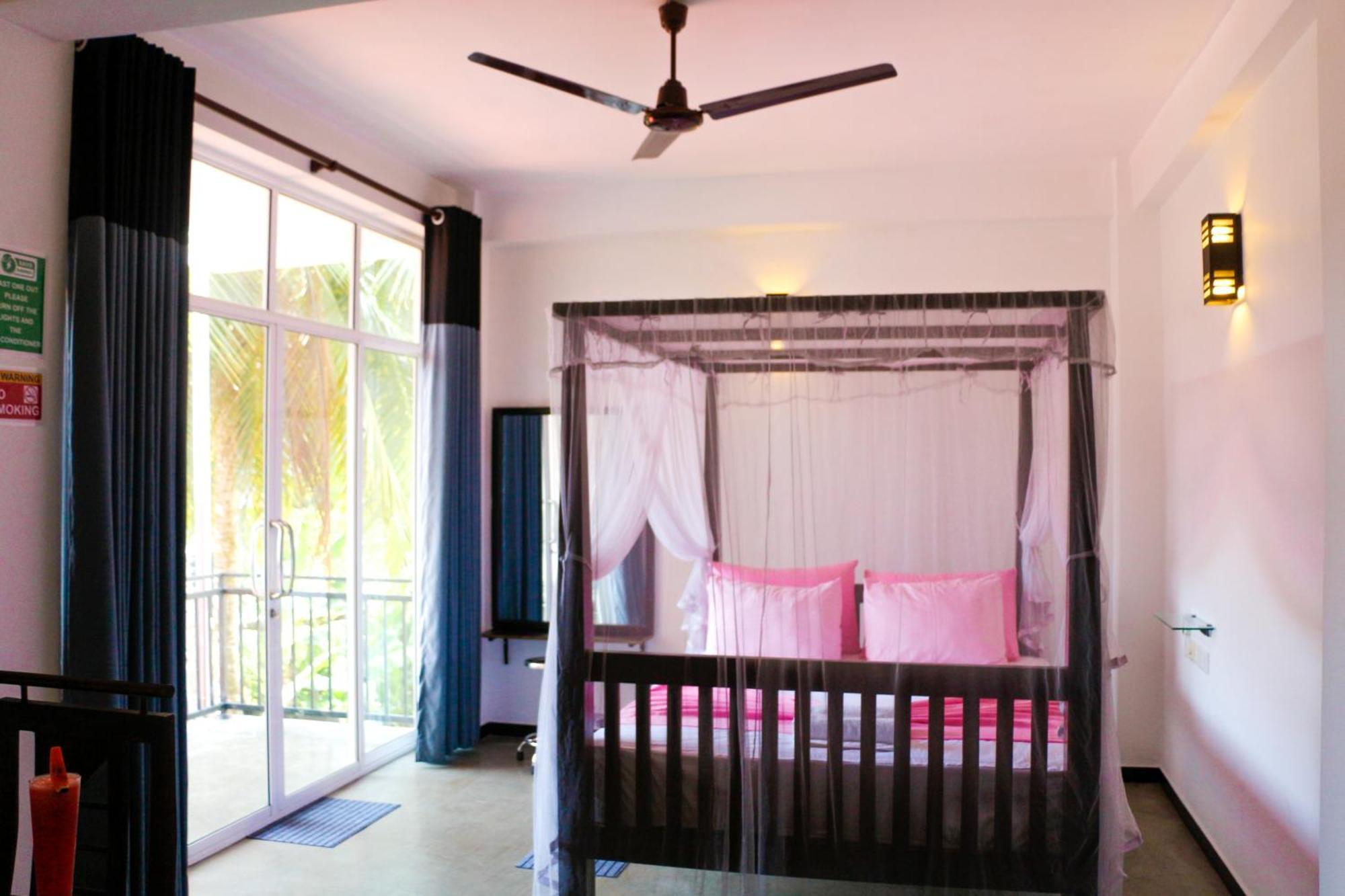 Unawatuna Guest Exterior photo
